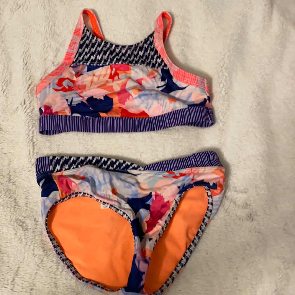 Girls athleta bathing suit size youth large